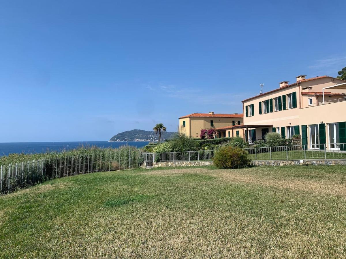 Incanto Sul Mare Con Enorme Terrazza E Piscina Cervo Exterior photo